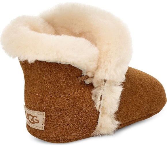 🔥 UGG Lassen Genuine Shearling Shoes – Chestnut (Size 0/1) – NEW IN BOX - Picture 10 of 16
